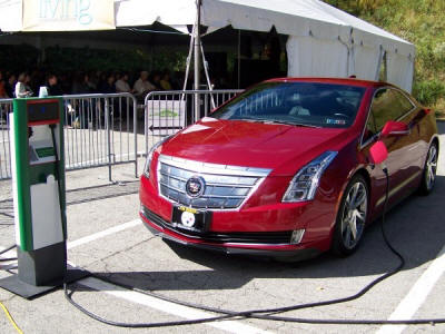 Cadillac ELR charging